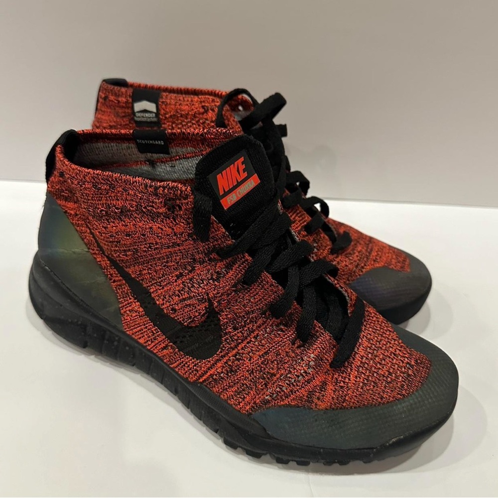 Nike Black and Red Athletic Shoes